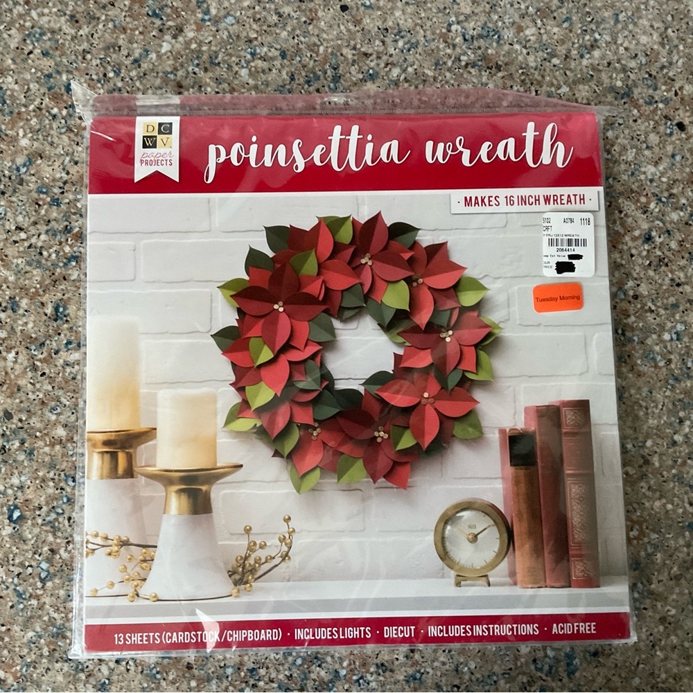 New DCWV 614733 Poinsettia Wreath Kit with lights Winter Holiday Decoration